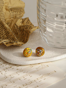 Retro Gold Foil Silver Needle Earrings Elegant Vintage Style Precise Design Womens Fashion Jewelry Ear Cuffs