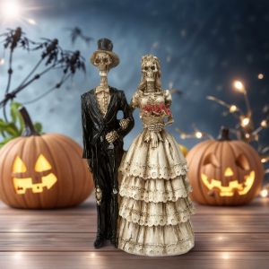 1 Halloween Couple Skeleton Statue Ornament Vintage Wedding Dress Style Home Desktop Party Decoration Spooky and Romantic Atmosphere Item
