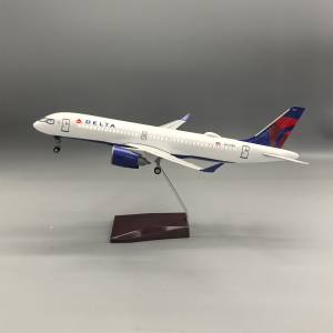 1/100 Scale Delta Air A220-300 Complete Model Airplane Kit Diecast Aircraft With Landing Gear Wheel For Aviation Souvenir Gift