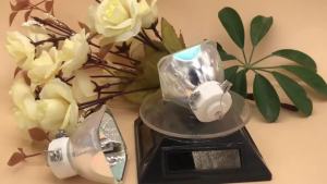 2025 เหมาะสำหรับซันโย PLC-WL2500C PLC-WL2503C WL2500CA หลอดไฟโปรเจคเตอร์