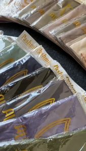 Shawl Pashmina Berkualitas: Pashmina Desain Elegan dari Dubai