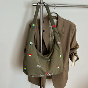 กระเป๋าสะพายข้างทรงสี่เหลี่ยมจัตุรัสความจุขนาดใหญ่สำหรับผู้หญิง กระเป๋าสะพายข้างแบบสะพายข้างสไตล์หวานสไตล์ญี่ปุ่นและเกาหลี กระเป๋าสะพายข้างสำหรับเดินทางแบบลำลอง