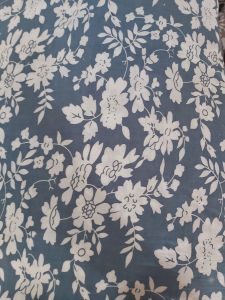 BAHAN KAIN RAYON METERAN MOTIF BUNGA TANGKAI (1meter)