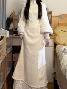 ชุดกี่เพ้าผ้าฝ้ายขนแกะหนาสไตล์ย้อนยุค แขนยาว ปกโปโล คอวี กระโปรงทรงเอ ชุดทำงาน ชุดทำงาน ชุดทำงาน