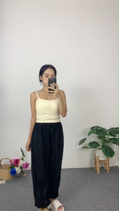 ชุดเซ็ตผู้หญิง เสื้อลูกไม้สายเดี่ยว + กางเกงขากว้าง