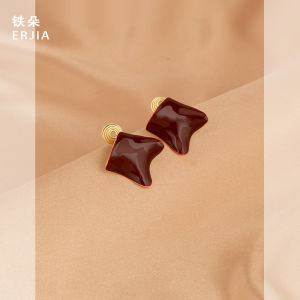 ต่างหูสี่เหลี่ยมสีแดงเข้มหรูหราแบบไม่ต้องเจาะ ต่างหูแบบคลิปสำหรับผู้หญิง ดีไซน์เก๋ไก๋ เครื่องประดับแฟชั่น เครื่องประดับ