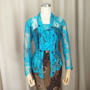 Atasan kebaya brokat modern terbaru 2025