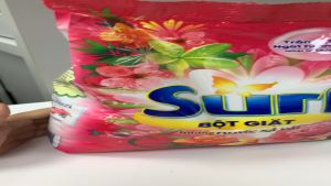 Bột giặt Surf hương nước xả vải 2KG