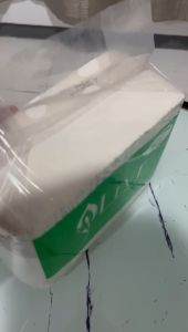 Tissue Livi facial refill 600 lembar / tisu / tissu