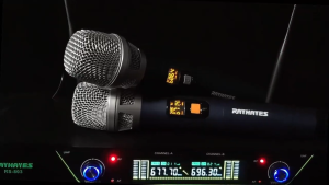 RAYHAYES Wireless Microphone UHF Rechargeable Microphone Heavy Duty 200 Meters Remote Receptio