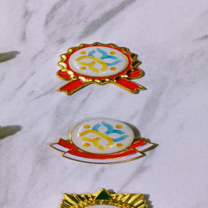 Pin & Bros Kuningan Logam Emas Kementerian BKKBN