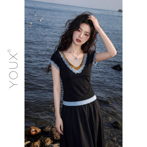 Retro Lace Trim Color Block Slim Fit Tshirt