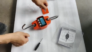 High-precision hanging scale multiple styles for various purposes in kitchenware and tableware category.