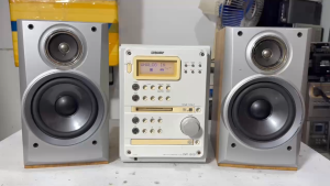 Bán Cặp Loa Booksheolf Nghe Nhạc Aiwa SX - M500 chất âm hay bass mạnh(Loa ko lưới)