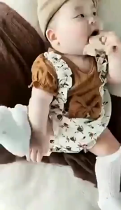 Baby Girl Jumpsuit Baby Bodysuit Floral Fake Two Piece Triangle Romper Baby girl outfit 0-18 Months
