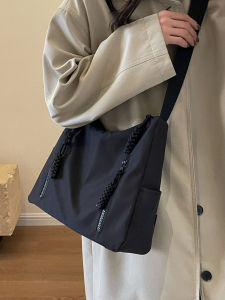 Water-Resistant Casual Large Capacity Crossbody Bag Multi-Pocket Trendy Fashion Versatile Big Bag for Men And Women