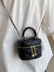 Fashionable Womens Handbag 2025 New Mini Diamond Grid Chain Shoulder Bag Office Bag Trendy Bucket Bag Soft Surface Zipper Closure