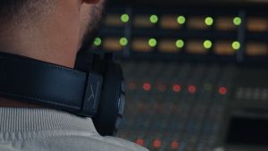 beyerdynamic DT 1990 PRO MKII Studio Headphones (open)