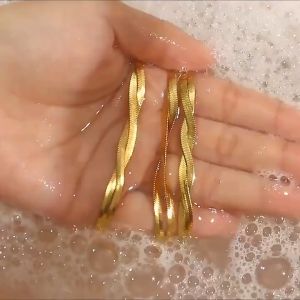 （3 Sets）Pure Hikaw 24k Saudi Gold Pawnable Necklace Womens Woven Fishbone Bracelet Necklace Zircon Earrings Set Wedding Jewelry Girlfriend Gift Hypoallergenic Gold Pawnable Jewelry Lucky Charm Necklace