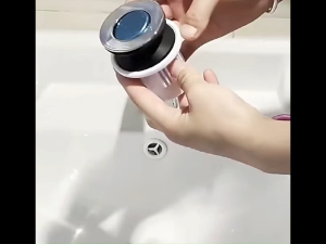 ท่อย่น/ท่อน้ำทัง สีขาว ปรับระดับตามหน้างาน ใช้ได้ทั้งอ่างซิงค์และ   อ่างล้างหน้า สายท่อน้ำทัง คันกลิ่น คันแมลง ระบายน้ำได้ดี ท่อย่น/ท่อ