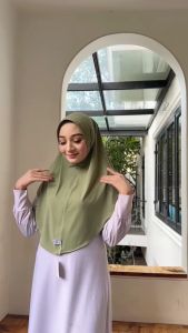 MUTIARA CAHAYA KERUDUNG - Jilbab Instan Daily Zivana Kennan Oval Polos Bahan Jersey Premium Ukuran M DEWASA