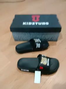 Sandal Anak Laki Laki Karet Slipper Slide Selop Slipon Jepit Karakter Warna Hitam Usia 6-10 Tahun-KIDZTUBS 1634100224