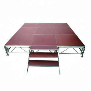 Movable Semicircular Stage Suitable for Speech