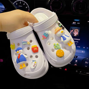 10Pcs/Set Crocs Charms Cartoon Cute 3D Little Yellow Duck Decoration Removable Shoes Flower Shoes Buckle for Crocs