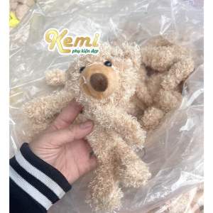 Gấu bông nâu Teddy lông xù 20 cm áo hồng có sẵn ghim treo áo váy balo siêu đáng yêu - phụ kiện thời trang Kemi