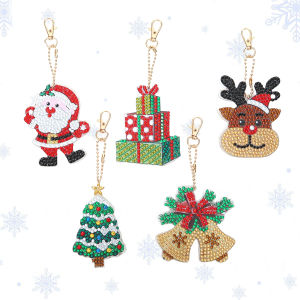 5 DIY Christmas-themed diamond painting sets with crystal embellishments and embroidered keychains
