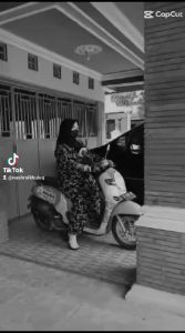 GAMIS FATIMAH FULL KANCING RAYON VISCOSE MOTIF BUNGA BUSUI FRIENDLY