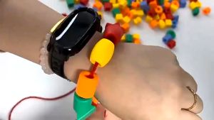 Trẻ em đính cườm DIY Handmade Puzzle Toy Đeo hạt khối sớm dạy cho nam và nữ hình học vòng đeo tay
