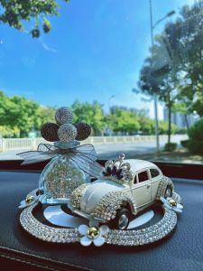 Car Aromatherapy Lasting Accessible Luxury Diamond-Embedded Car Decoration Creative Decoration Gift Stylish Internet Celebrity Exquisite Goddess Perfume