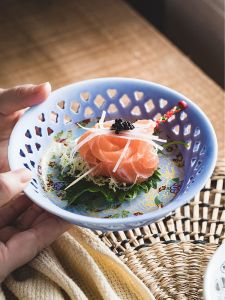 Retro Style Ceramic Sushi Plate Hollow out round Fishery Salmon Carving Dish Japanese Cuisine Cold Dish Plate for Adults