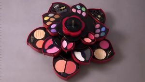 Heart-Shaped Professional Makeup Set Multi-Color Palette with Mirror Blush & Eyeshadow Ready Stock in Malaysia