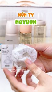 Núm Ti MOYUUM Hàn Quốc Chính Hãng Silicone Siêu Mềm Đủ Size