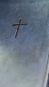 KJV Compact Bible – Navy Leather-Like Cover (Value Edition)