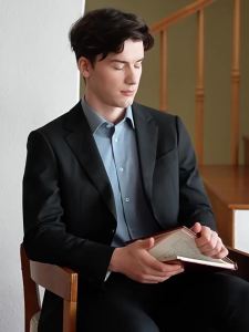 Wool Anti-Wrinkle Business Suit