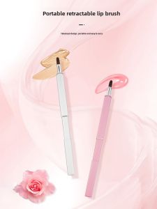 Retractable Lip Brush Portable Mini Lipstick Blending Brush Beginner Makeup Special Easy to Color Lip Liner Makeup Brush