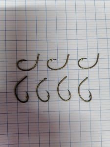 Combo 100 lưỡi câu cá lóc cá trê THÉP ĐEN (Rọng hình mài ốc)