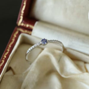 Elegant White-Enhancing Micro-Paved Zirconium Ring for Women Korean Style Floral Design Open Ring Simple Fashion Jewelry