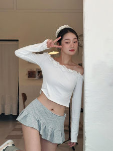 เสื้อยืดแขนยาวทรงเข้ารูปสำหรับผู้หญิงในช่วงต้นฤดูใบไม้ร่วง ทรงเข้ารูป ทรงเข้ารูป แขนยาว ไหล่เดียว ลายดอกไม้ เสื้อชั้นในแฟชั่น