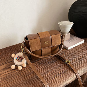 Retro Fashion Handwoven Bag Womens Casual Versatile Small Square Single Shoulder Bag Autumn Winter New Style Korean Style
