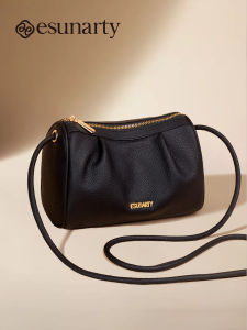 Casual Fashionable Top Layer Cowhide Leather Crossbody Small Pillow Bag for Commuting Women Soft Zipper Closure Handbag