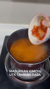 HALAL  AJIDO KIMCHI SAUCE 350G KIMCHI SOUP BASE KIMCHI RAMEN HOT POT SOUP BASE