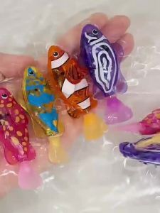 Light-Sensing Robotic Pet Clownfish – Realistic Electric Swimming Fish Aquarium Decoration Cat-Teasing Robotic Fish Artificia