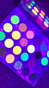 VERONNI 24 Color Colorful Eyeshadow Palette Neon Glow in Bright Makeup Pigmented Eye Shadow Palette Matte Shimmer Glitter Eye Cosmetic
