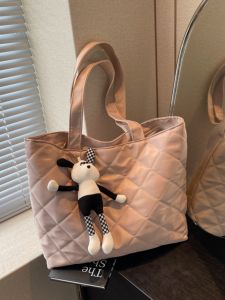 Casual Bag Female 2024 New Arrival Large Capacity Quilted Commuter Hand-Carrying Bag Fashion Student Schoolbag Shoulder Tote Bag
