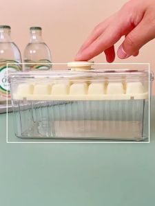 Pressing Ice Tray Ice Box Refrigerator Ice Cube Artifact Silicone Mold with Lid Household Sealed Food Grade Ice Maker