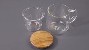 One Two Cups Cangkir Teh Saringan Kaca Tahan Panas Infuser Mug 320ml